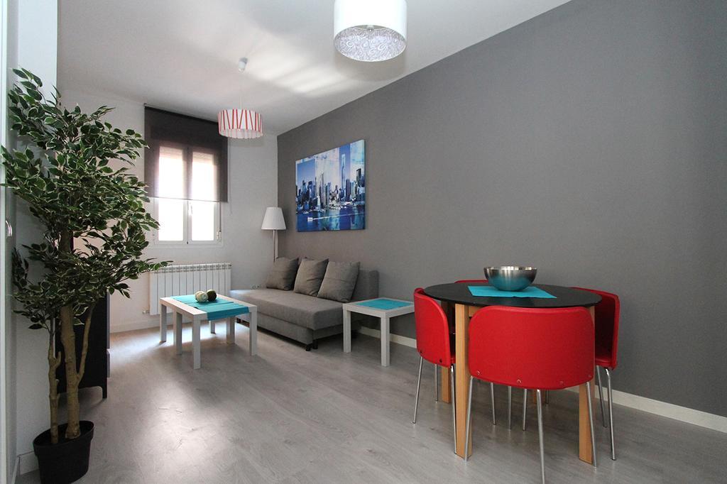 Apartamentos Dali Madrid Rom bilde