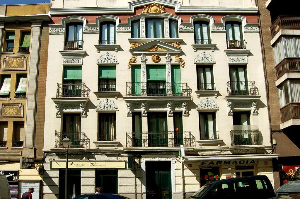 Apartamentos Dali Madrid Eksteriør bilde